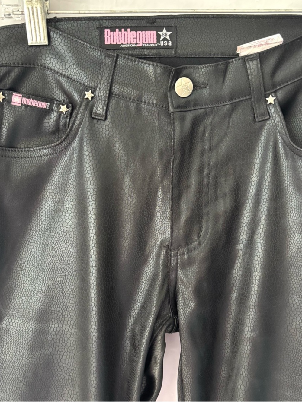 VTG Bubblegum Black Vegan Leather Flare Jeans SZ S 29 inches - Picture 3 of 14